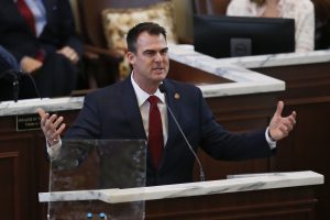Oklahoma governor orders agencies to reduce regulations