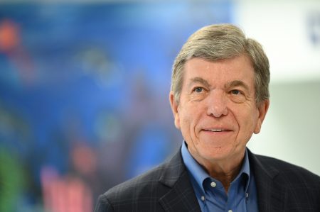 Blunt votes in favor of bipartisan infrastructure bill