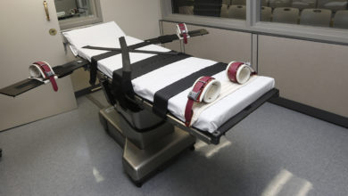Photo of Oklahoma judge rules man competent to be executed this month