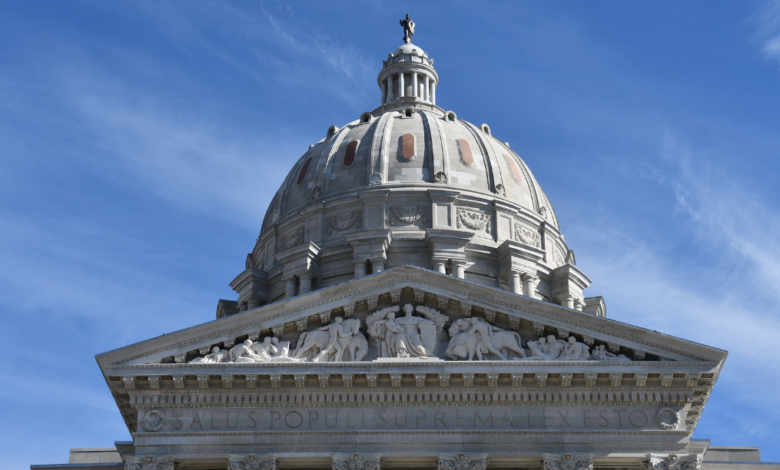 Mo capitol