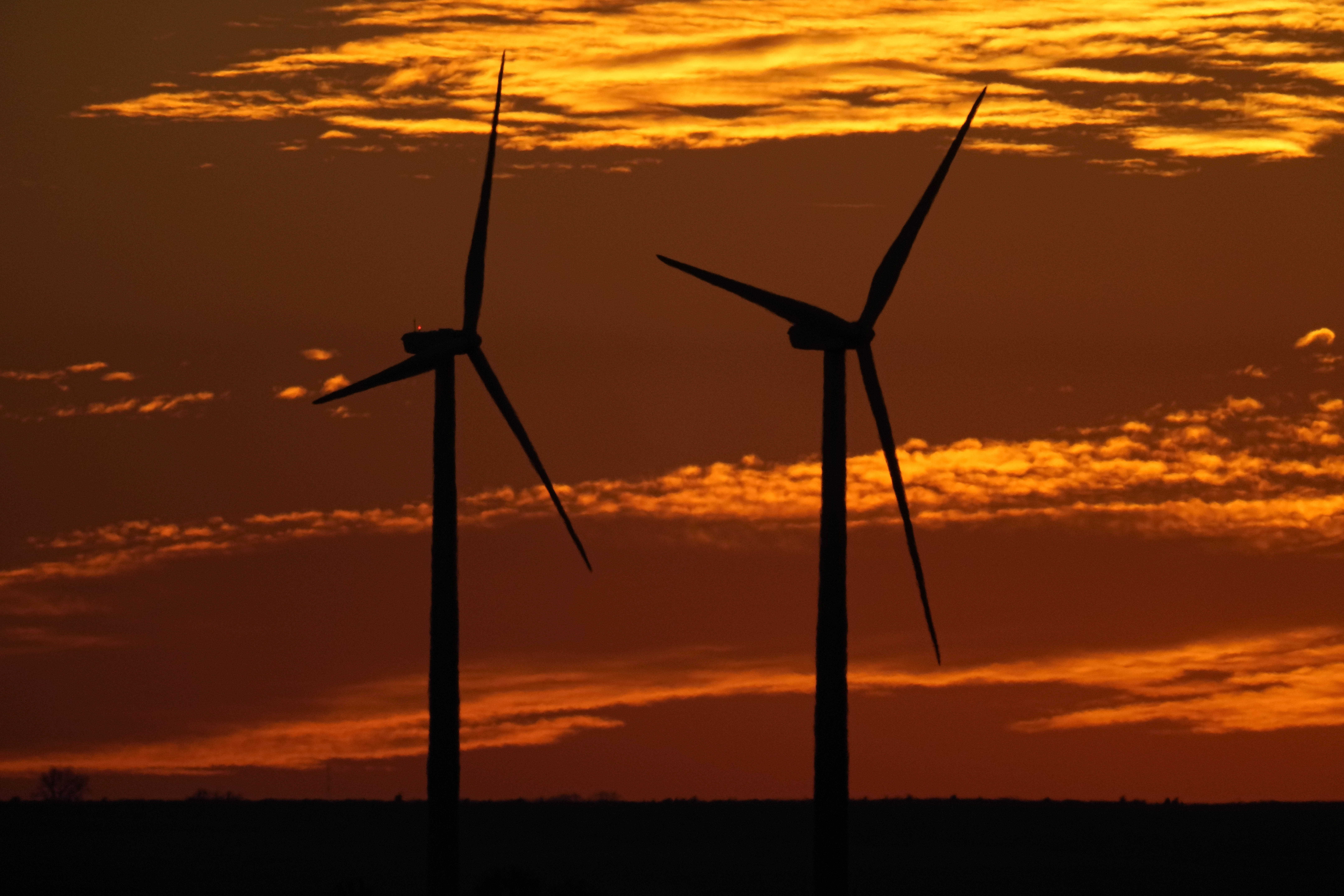 Photo of Wind energy plants in Kansas, Iowa closing, could reopen