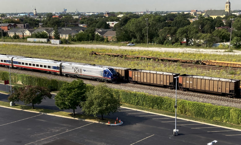 Railroad contract talks train