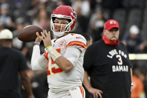 Kansas Governor announces bet on Super Bowl