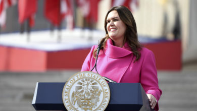 Photo of Arkansas Gov. Sanders to give GOP response to Biden address