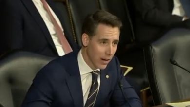 Photo of US Senate passes bill co-sponsored by Hawley to declassify any intelligence tied to COVID-19 origin