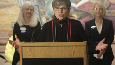 Photo of Culture war clash gives Kansas new medication abortion law