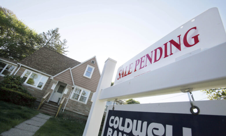 Pending home sales house mortgage bank buy