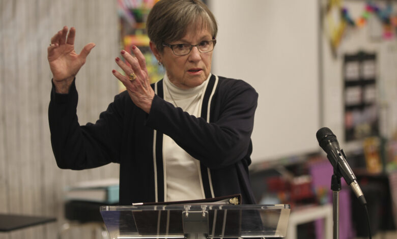 Kansas governor laura kelly