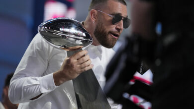 Photo of Chiefs’ Lombardi Trophy makes stop at Missouri State Capitol