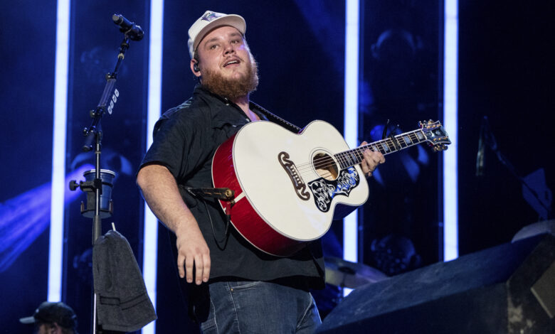 Luke combs