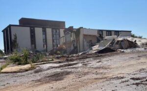 Old Joplin Holiday Inn continues coming down