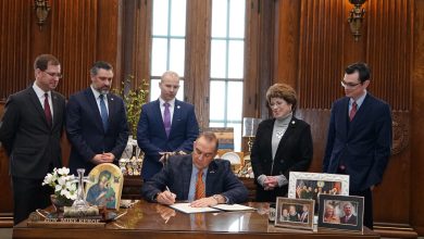 Photo of Missouri governor signs order to eliminate DEI in state agencies