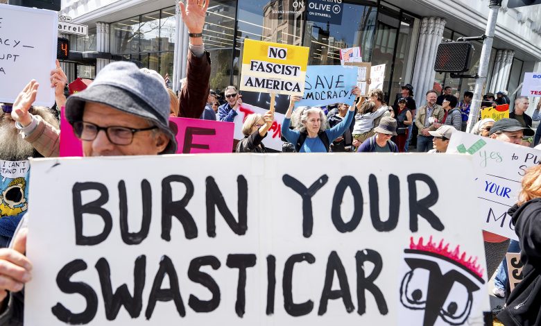Tesla protestas